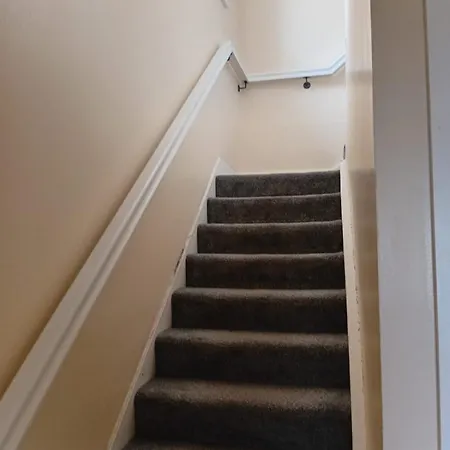 Spacious 3br House Wiz Free Parking Wifi Casa vacanze