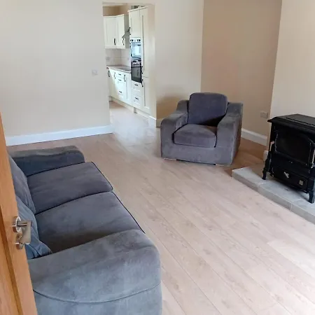 Spacious 3br House Wiz Free Parking Wifi