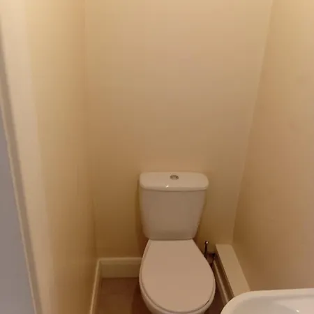 Casa vacanze Spacious 3br House Wiz Free Parking Wifi *